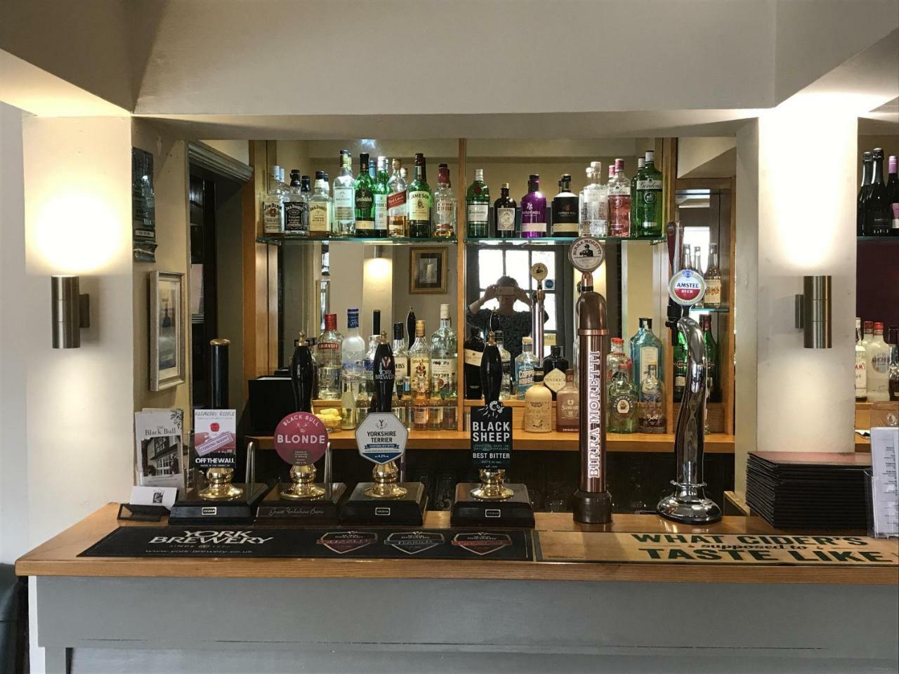 The Black Bull Inn Escrick Exteriér fotografie